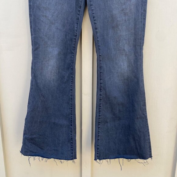 Mother the Weekender Fray Jeans Lighting Up Lanterns - Picture 3 of 11